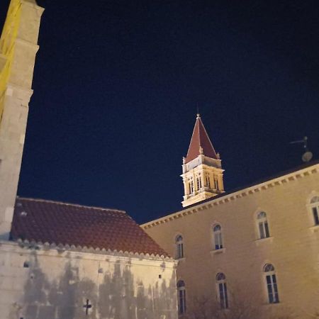 Holiday Home Ruzmarin Trogir Buitenkant foto
