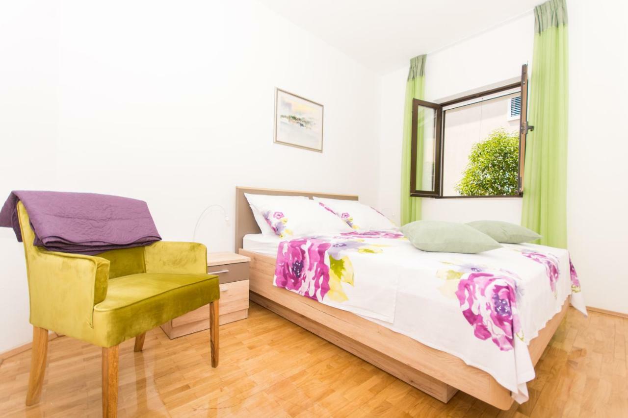 Holiday Home Ruzmarin Trogir Buitenkant foto