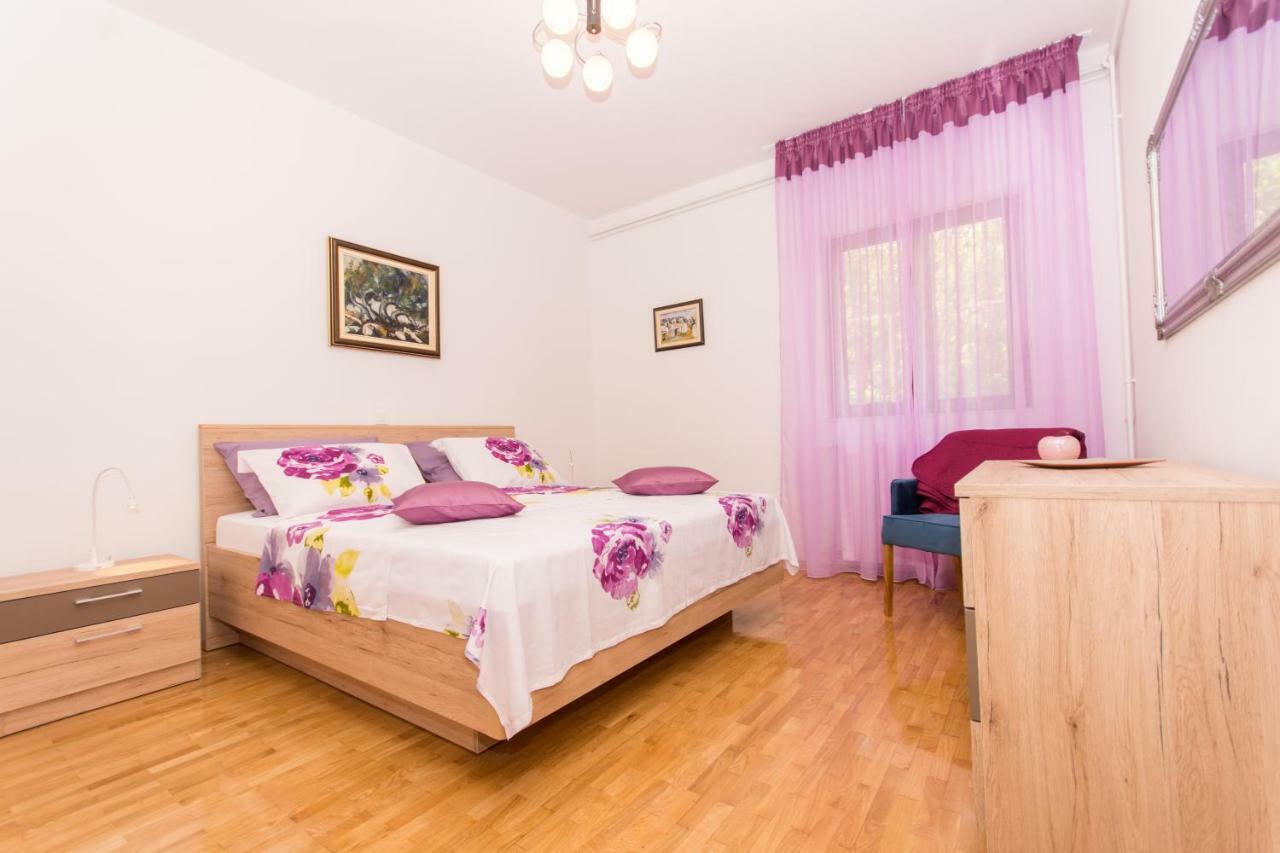 Holiday Home Ruzmarin Trogir Buitenkant foto