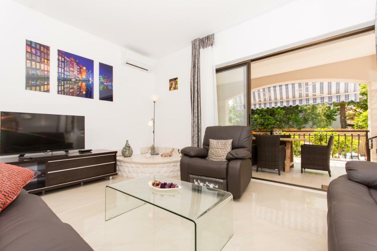 Holiday Home Ruzmarin Trogir Buitenkant foto
